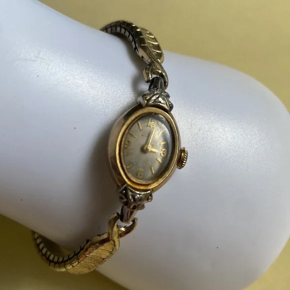 Gruen | Accessories | Antique Vintage Gruen Goldtone Ladies  display picture 3